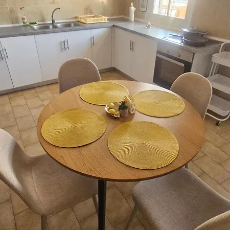 Chrysalis Apartament *